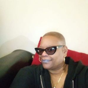 Meet your Posher, Myra